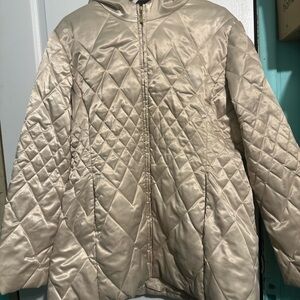 🎀Liz Claiborne Cream Puffer Jacket with Quilted Design